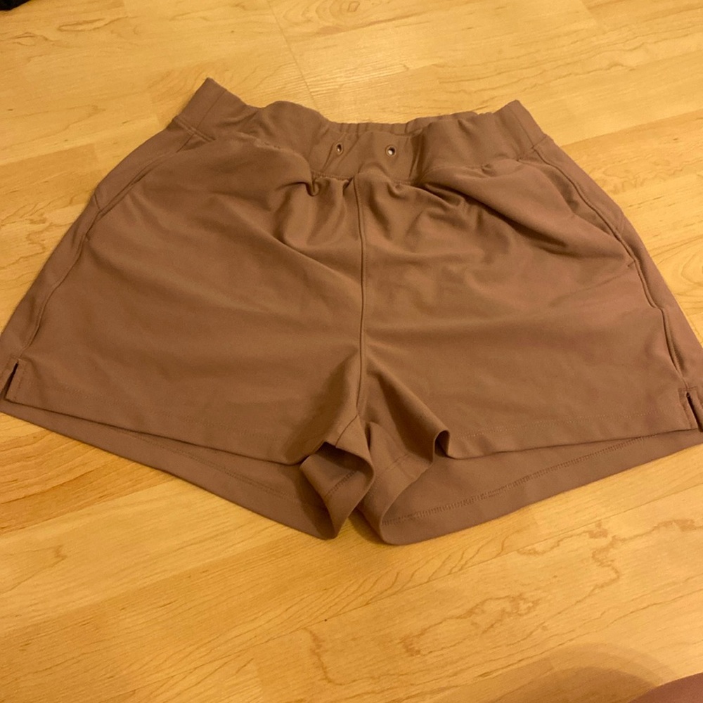 Old Navy High-Rise Powersoft Shorts